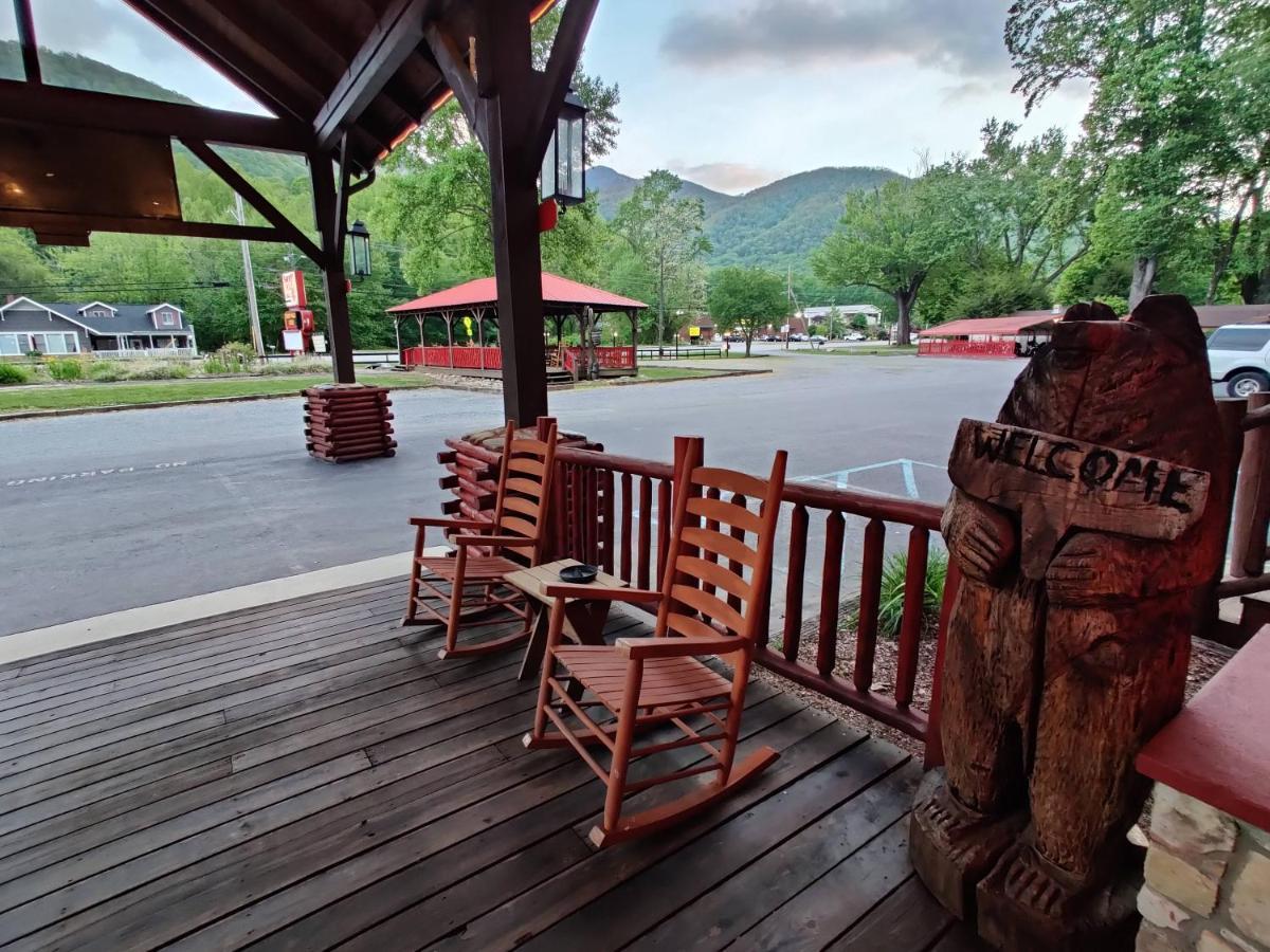 Smoky Falls Lodge Maggie Valley Eksteriør bilde